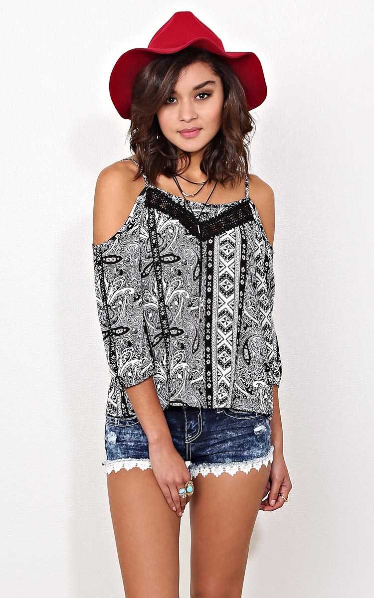 Paisley Twirl Woven Top - - Black/White in Size by Styles For Less