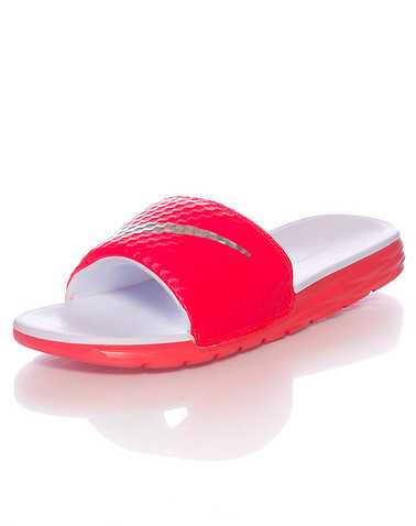 NIKE SPORTSWEAR MENS Medium Red Footwear / Sandals 10