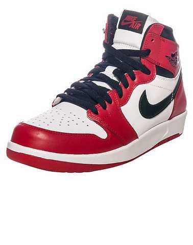 JORDAN BOYS Red Footwear / Sneakers 6Y