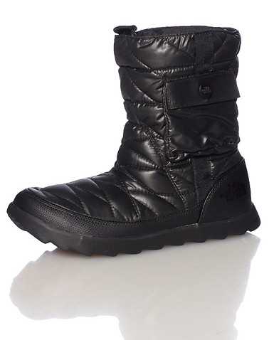 THE NORTH FACE WOMENS Black Footwear / Boots 7