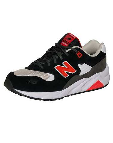 NEW BALANCE BOYS Black Footwear / Sneakers