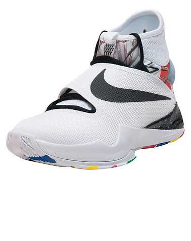 NIKE MENS White Footwear / Sneakers 9