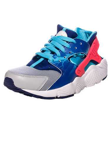 NIKE GIRLS Multi-Color Footwear / Sneakers 4.5Y