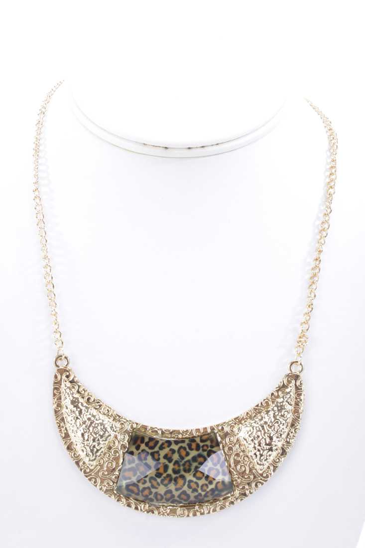Gold Animal Print Gemstone Carved Pendant Necklace