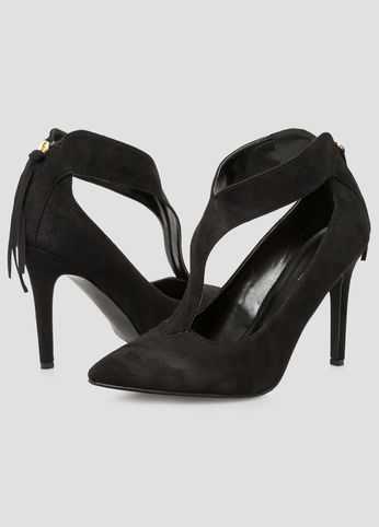 Cut-Out Tassel Back Pump - Wide Width