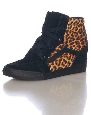 VANS WOMENS Black Footwear / Casual 9