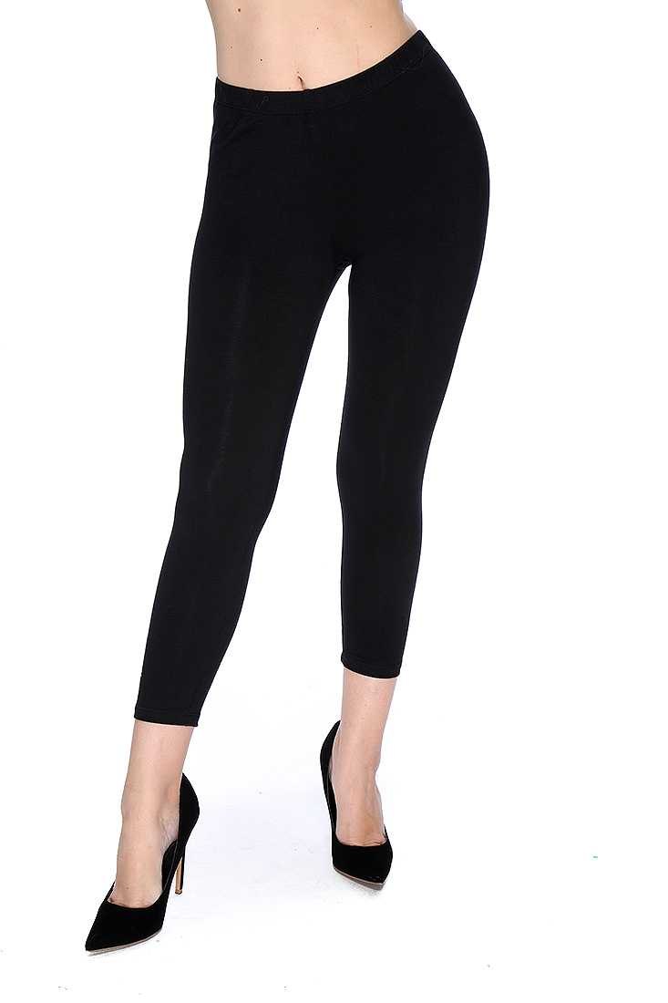Black Glittery Heart Print Capri Leggings