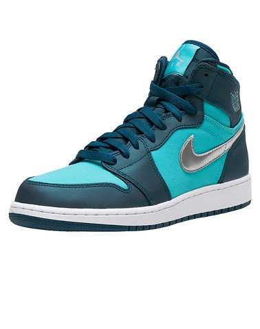 JORDAN GIRLS Medium Green Footwear / Sneakers