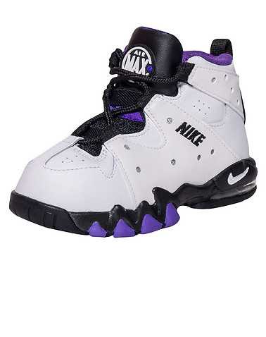 NIKE BOYS White Footwear / Sneakers