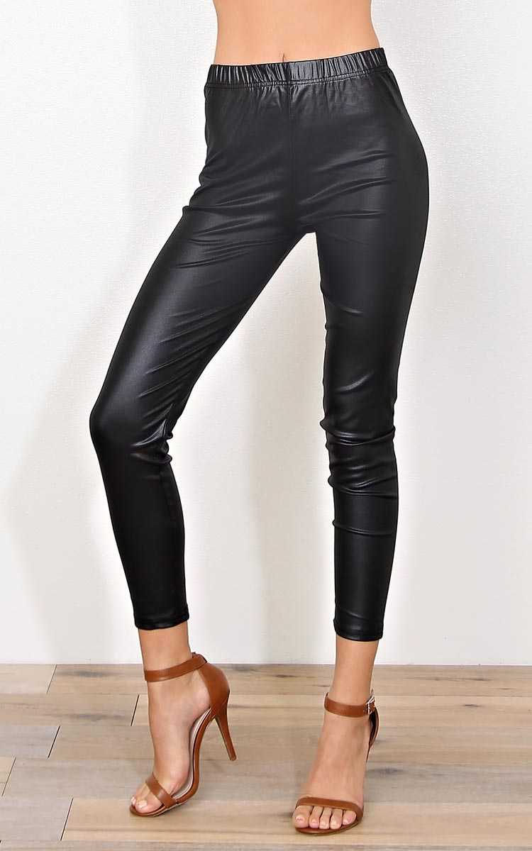 Black Knit Liquid Leggings - Black in Size S/M by Styles For Less