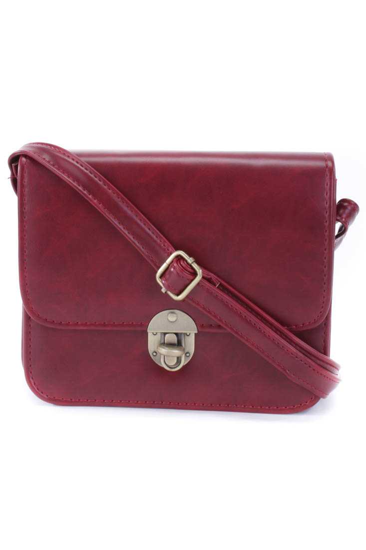 Wine High Polish Twist Lock Shoulder Handbag