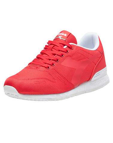 DIADORA MENS Red Footwear / Sneakers