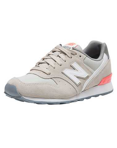 NEW BALANCE WOMENS Beige-Khaki Footwear / Sneakers