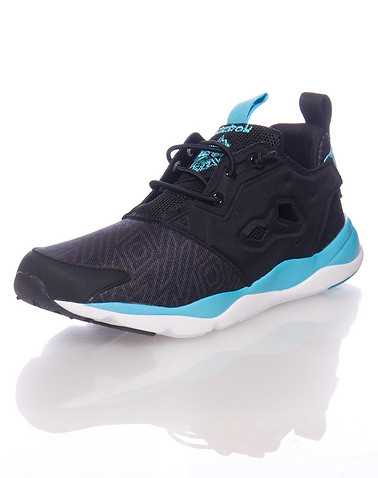 REEBOK BOYS Black Footwear / Sneakers