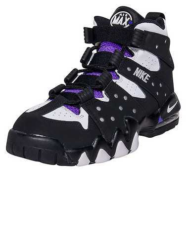 NIKE BOYS Black Footwear / Sneakers