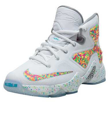 NIKE BOYS White Footwear / Sneakers
