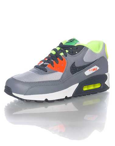 NIKE BOYS Grey Footwear / Sneakers 4.5Y