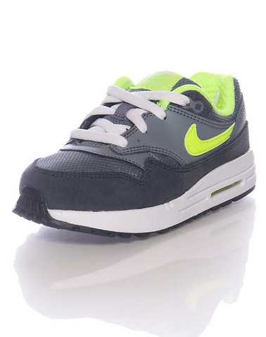 NIKE BOYS Grey Footwear / Sneakers