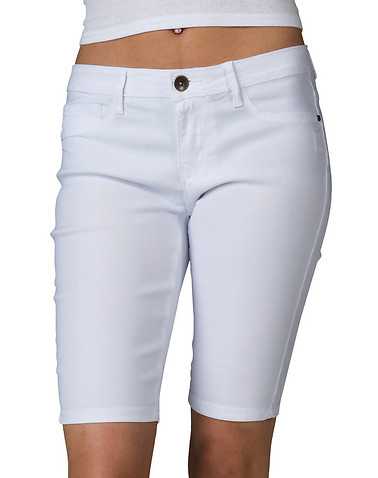ESSENTIALS WOMENS White Clothing / Casual Shorts S