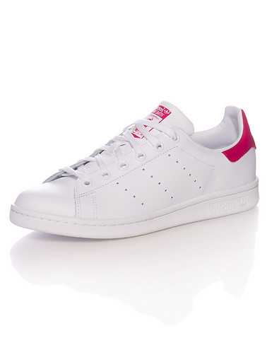 adidas BOYS White Footwear / Sneakers