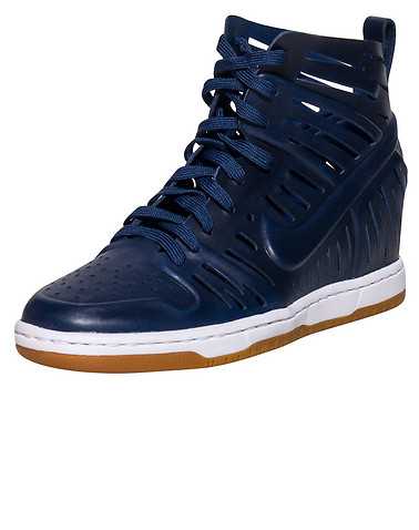 NIKE SPORTSWEAR WOMENS Navy Footwear / Casual 6.5