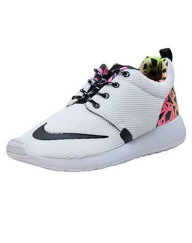 NIKE GIRLS White Footwear / Sneakers