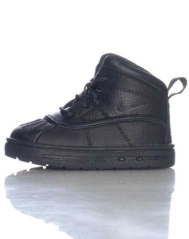 NIKE BOYS Black Footwear / Boots