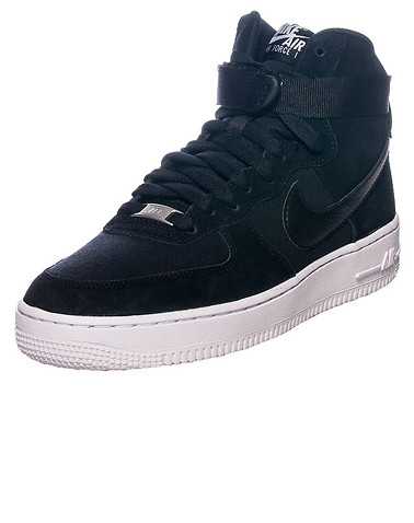 NIKE BOYS Black Footwear / Sneakers 4.5Y