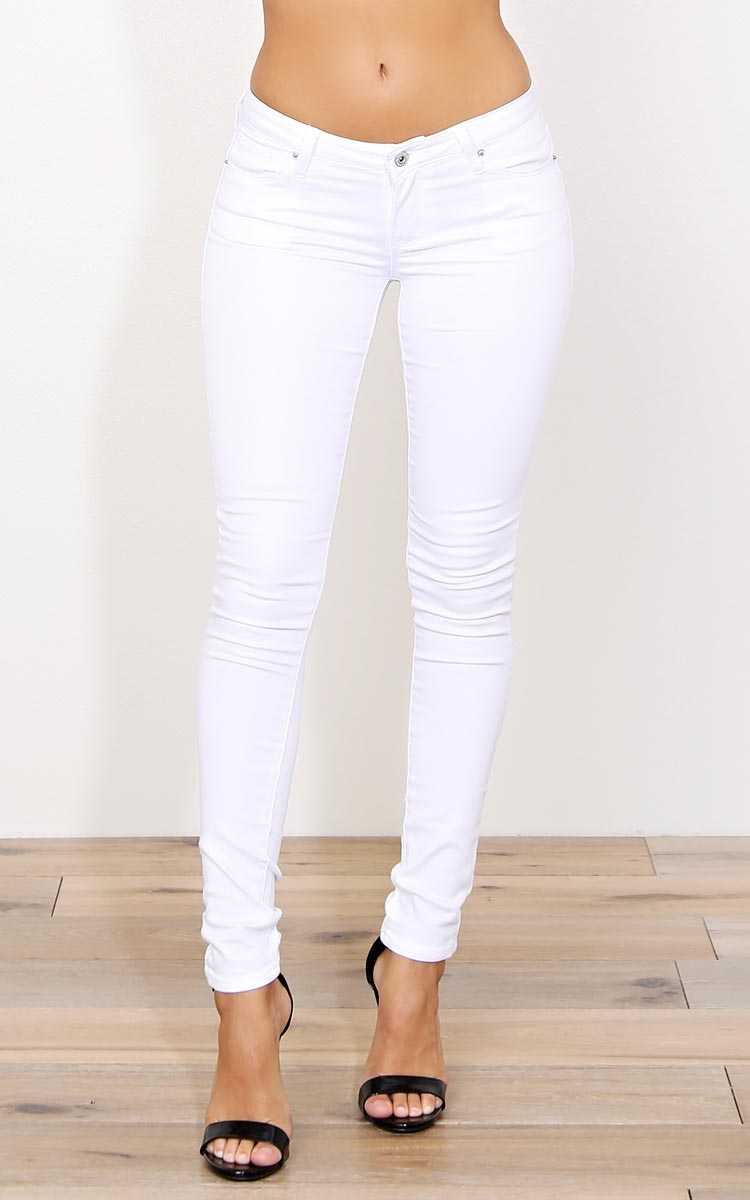 Nadia Denim Skinny Jeans - White Denim in Size 7 by Styles For Less