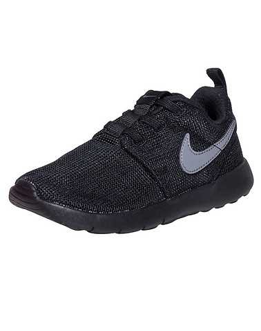 NIKE BOYS Black Footwear / Sneakers