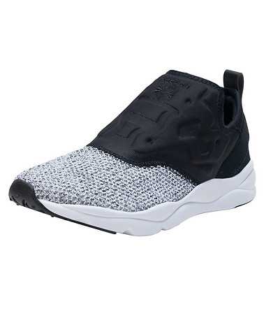 REEBOK WOMENS Black Footwear / Sneakers