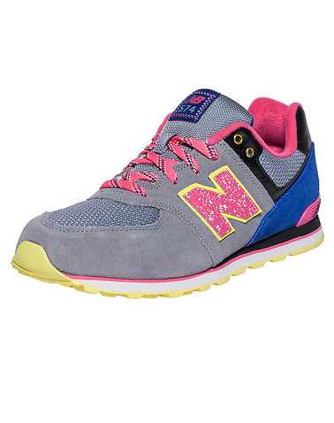 NEW BALANCE GIRLS Grey Footwear / Sneakers