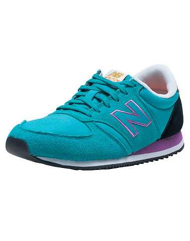 NEW BALANCE WOMENS Medium Blue Footwear / Sneakers