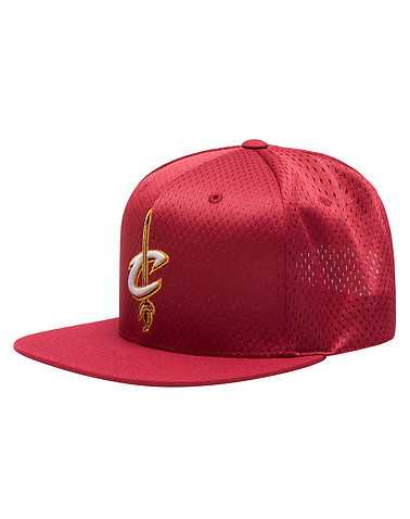 MITCHELL AND NESS MENS Burgundy Accessories / Caps Snapback ONES