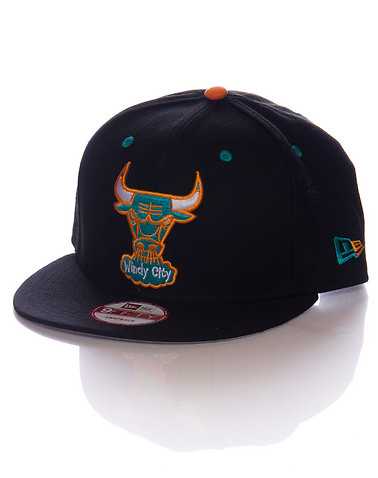 NEW ERA MENS Black Accessories / Caps Snapback One Size