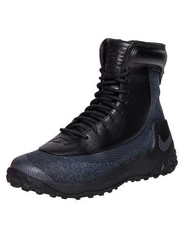 NIKE SPORTSWEAR WOMENS Black Footwear / Boots