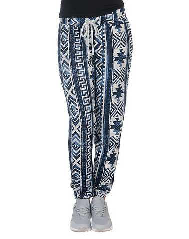 ESSENTIALS WOMENS Grey Clothing / Bottoms