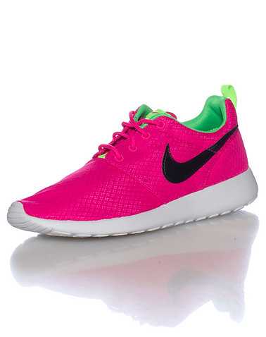 NIKE GIRLS Pink Footwear / Running 4Y