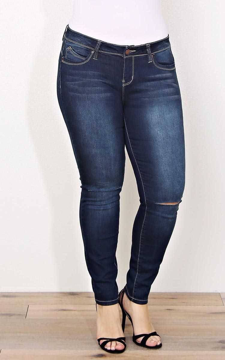 Plus Size YMI Wanna Betta Butt Ripped Skinnies - Dk Destroyed in Size 15 by Styles For Less