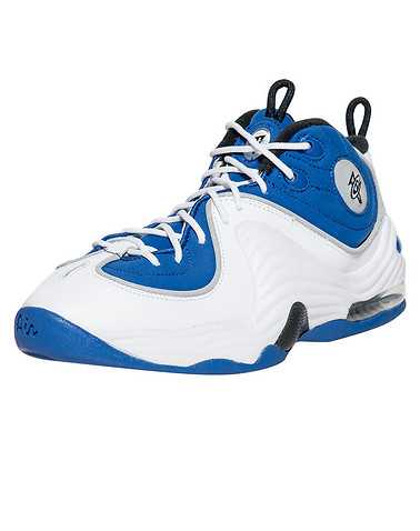 NIKE BOYS White Footwear / Sneakers