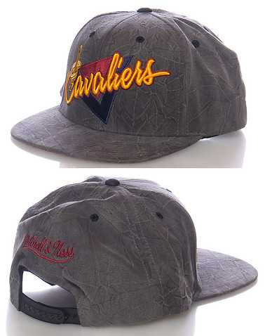 MITCHELL AND NESS MENS Grey Accessories / Caps Snapback One Size