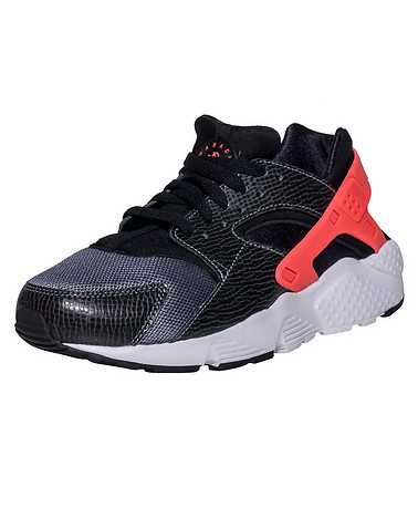 NIKE BOYS Black Footwear / Sneakers