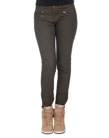 ESSENTIALS WOMENS Green Clothing / Bottoms
