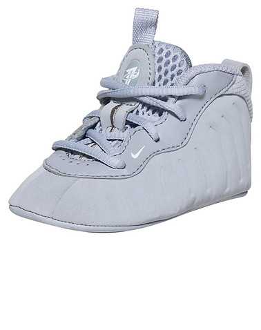 NIKE BOYS Grey Footwear / Sneakers 1C