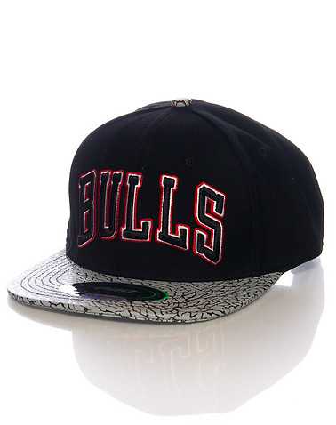 PRO STANDARD MENS Black Accessories / Caps Snapback One Size