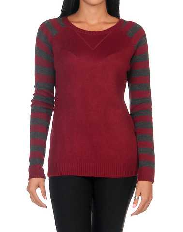 ESSENTIALS WOMENS Red Clothing / Sweaters