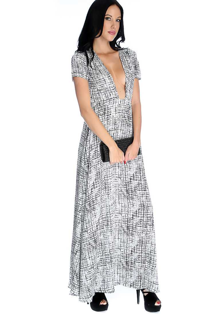 White Black Two Tone Plunging Short Sleeve Dress