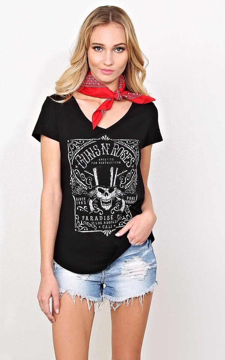 GUNS N ROSES Skull Graphic Top - LGE - Black in Size Large by Styles For Less