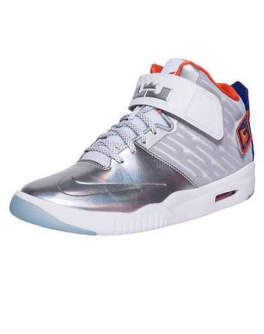 NIKE BOYS Silver Footwear / Sneakers