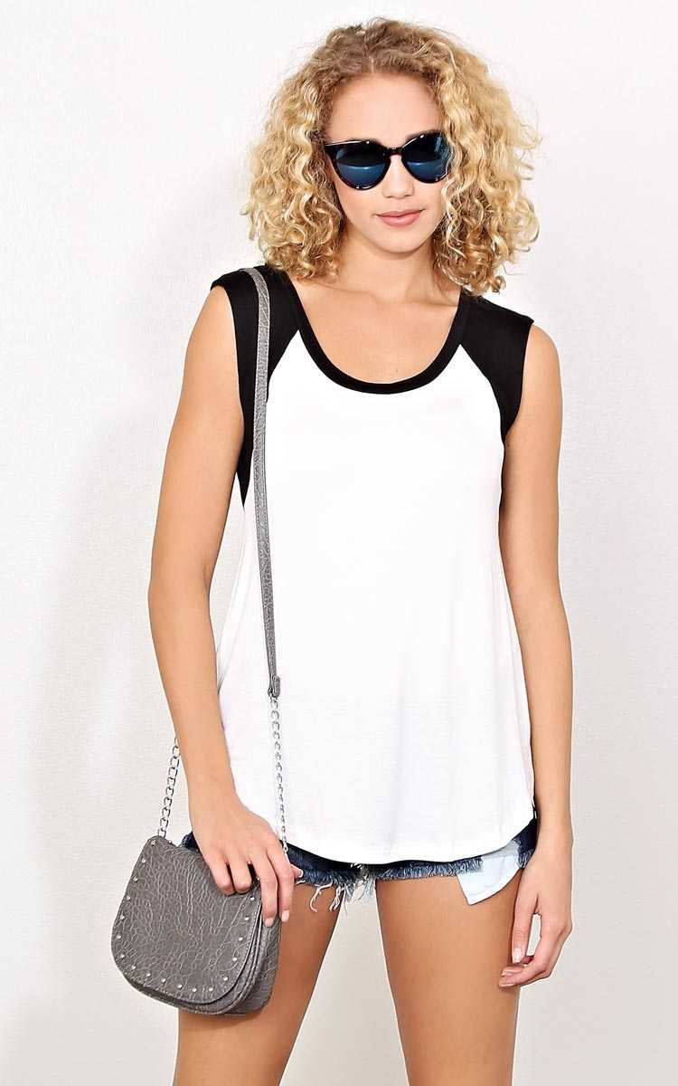 Black Raglan Heat Knit Top - MED - Black/White in Size Medium by Styles For Less